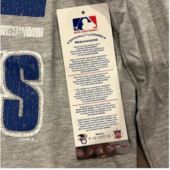 MLB Official Toronto Blue Jays grey shirt size medium nwt - Picture 2 of 3